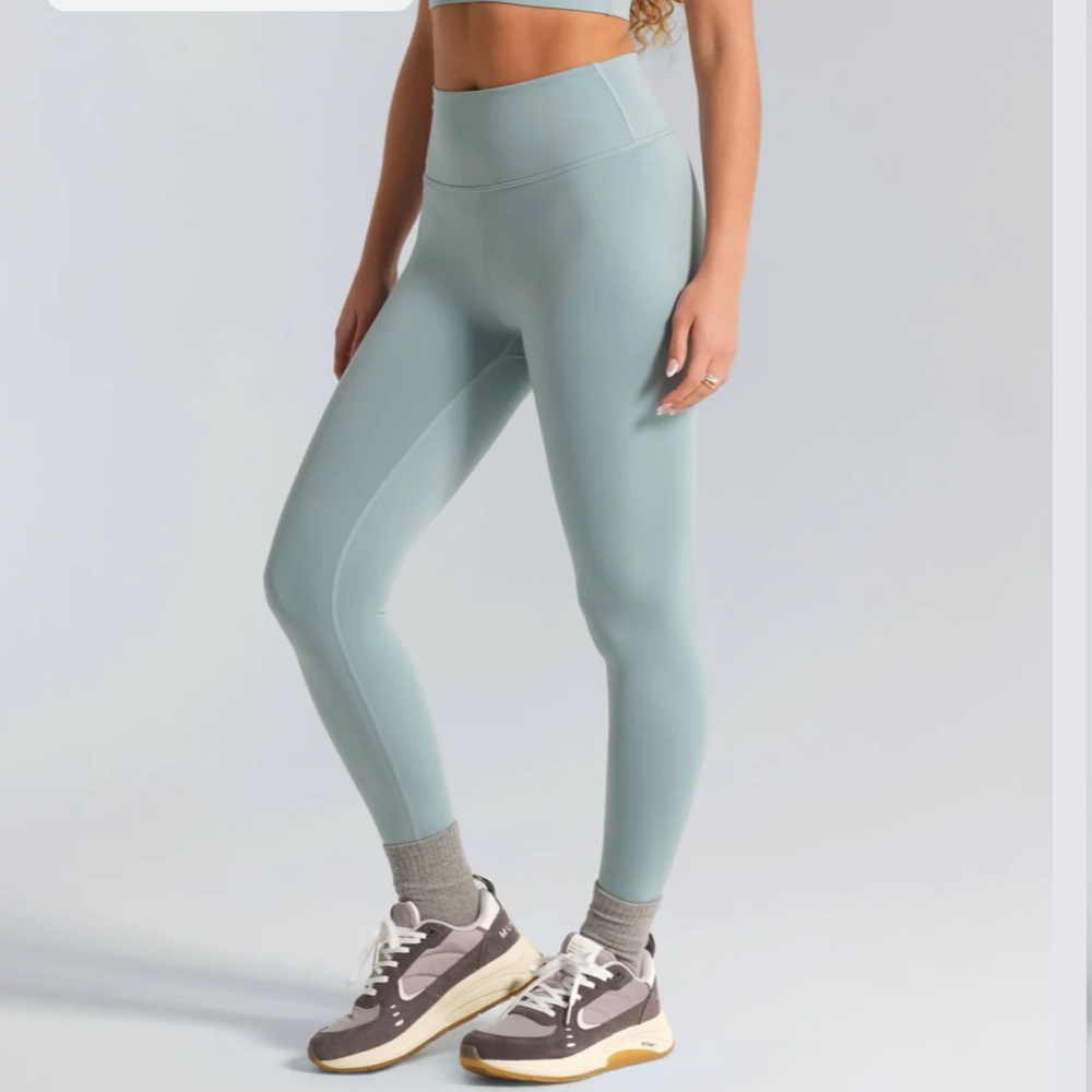 NWT - Municipal - New Favorite Leggings - Blue Sage - Size Large